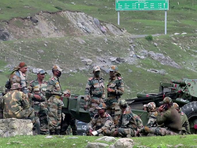 india army removes chinese camera surveillance equipment from black top post | India China FaceOff: घुसखोरी रोखल्यानंतर भारतीय जवानांचा चीनला आणखी एक धक्का; ड्रॅगनचा तिसरा डोळा उद्ध्वस्त india army removes chinese camera surveillance equipment from black top post | India China FaceOff: घुसखोरी रोखल्यानंतर भारतीय जवानांचा चीनला आणखी एक धक्का; ड्रॅगनचा तिसरा डोळा उद्ध्वस्त