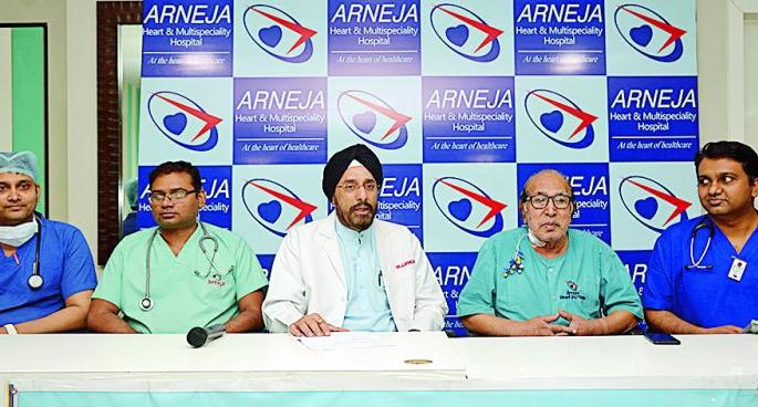 'Valves' changed without surgery | शस्त्रक्रियेविना बदलला हृदयाचा ‘वॉल्व्ह’ 'Valves' changed without surgery | शस्त्रक्रियेविना बदलला हृदयाचा ‘वॉल्व्ह’