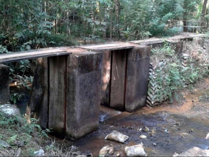 Took millions of rupees to spend- There is no water in it | लाखो रुपये खर्चून बंधा-यात पाणीच नाही  