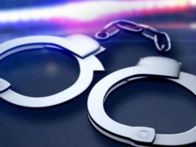 one person attack in the case of beaten up to Police inspector | पोलीस निरीक्षकाला शिवीगाळ करणाऱ्याला अटक one person attack in the case of beaten up to Police inspector | पोलीस निरीक्षकाला शिवीगाळ करणाऱ्याला अटक