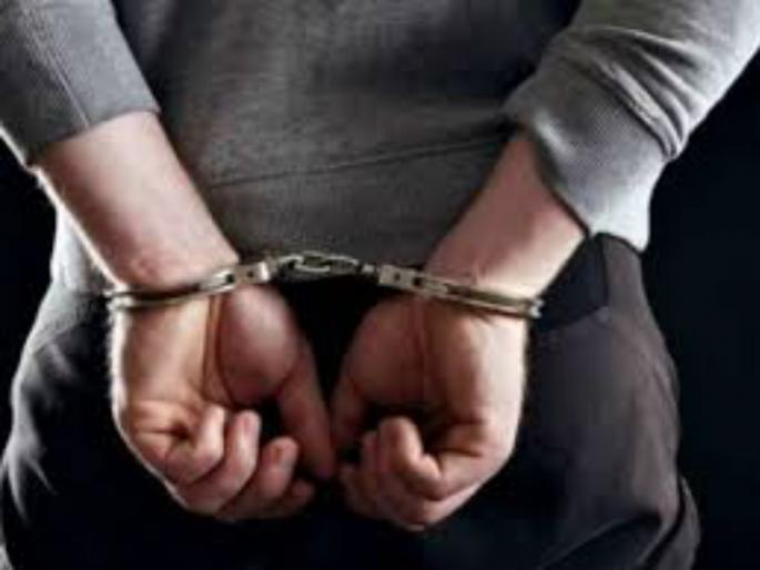 Accused in criminal cases who required from nine years is arrested | घरफोडीच्या गुन्हयातील नऊ वर्षांपासून फरार आरोपी जेरबंद