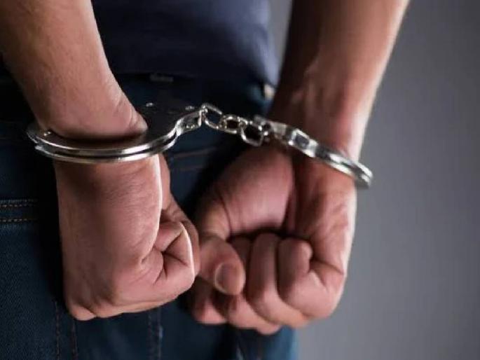 Fugitive Gawand's smile, embezzlement of more than 400 crores | फरार गावंडच्या आवळल्या मुसक्या, ४०० कोटीहून अधिक रकमेचा अपहार Fugitive Gawand's smile, embezzlement of more than 400 crores | फरार गावंडच्या आवळल्या मुसक्या, ४०० कोटीहून अधिक रकमेचा अपहार