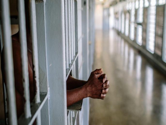 Grandson arrested for murdering grandmother who was suspected of taking pension money | पेन्शनचे पैसे घेतल्याचा संशय घेणाऱ्या आजीचा खून करणाऱ्या नातवाला अटक Grandson arrested for murdering grandmother who was suspected of taking pension money | पेन्शनचे पैसे घेतल्याचा संशय घेणाऱ्या आजीचा खून करणाऱ्या नातवाला अटक