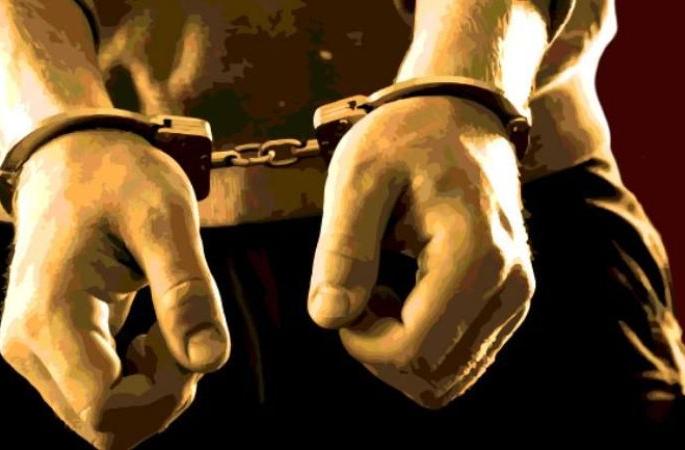 Betul engineer arrested for theft | बैतुलचा अभियंता चोरीच्या आरोपात गजाआड Betul engineer arrested for theft | बैतुलचा अभियंता चोरीच्या आरोपात गजाआड