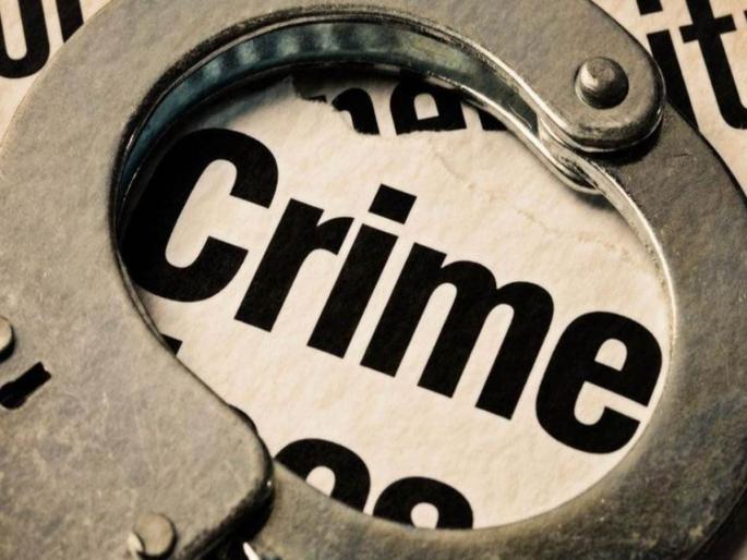 The murderous caretaker was caught in a 12-hour chase on a speeding train | खुनी केअरटेकर १२ तासांत गजाआड, धावत्या ट्रेनमध्ये पाठलाग करत पकडले The murderous caretaker was caught in a 12-hour chase on a speeding train | खुनी केअरटेकर १२ तासांत गजाआड, धावत्या ट्रेनमध्ये पाठलाग करत पकडले