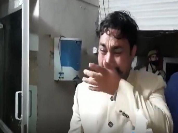 UP Election BSP leader Arshad Rana wept bitterly for not getting ticket | तिकीट न मिळाल्याने बसपा नेत्याला रडू कोसळले, 67 लाख रुपये हडपल्याचा आरोप UP Election BSP leader Arshad Rana wept bitterly for not getting ticket | तिकीट न मिळाल्याने बसपा नेत्याला रडू कोसळले, 67 लाख रुपये हडपल्याचा आरोप