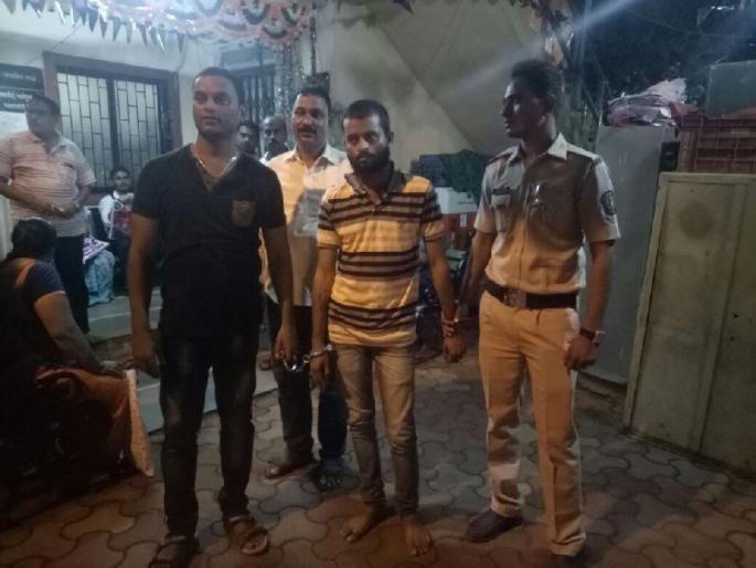 During the immersion of Lord Ganesh, the woman police officer was arrested for a gesture | गणपती विसर्जनवेळी महिला पोलीस अधिकाऱ्याला अश्लिल हावभाव करणार अटकेत