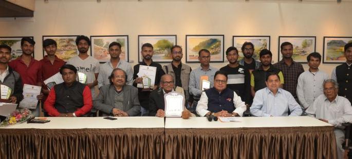 Artists should continuously sadhana the art: Ram Sutar | कलावंतांनी कलेची साधना निरंतर करावी :राम सुतार Artists should continuously sadhana the art: Ram Sutar | कलावंतांनी कलेची साधना निरंतर करावी :राम सुतार