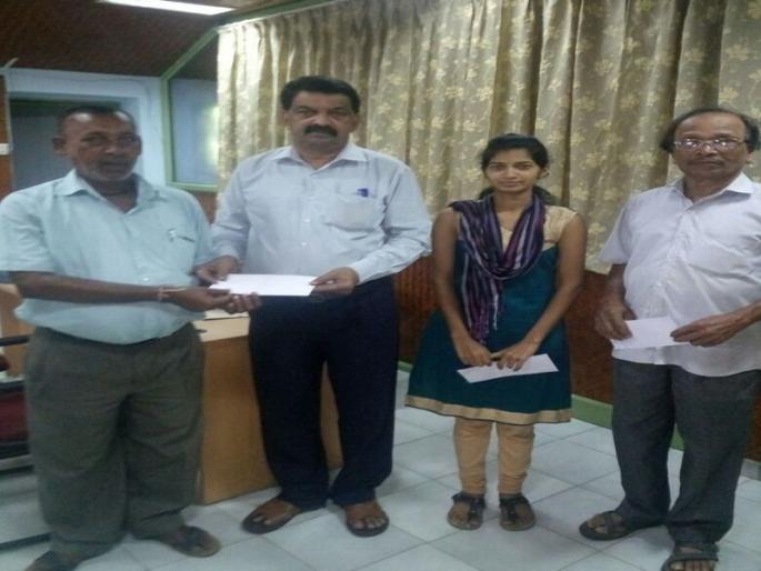 Images of idols in Goa are Diwali, after 13 months, subsidy for Ganesh idolaters | गोव्यात मूर्तीकारांची दिवाळी, तब्बल १३ महिन्यांनंतर गणेश मूर्तीकारांना मिळाली सबसिडी Images of idols in Goa are Diwali, after 13 months, subsidy for Ganesh idolaters | गोव्यात मूर्तीकारांची दिवाळी, तब्बल १३ महिन्यांनंतर गणेश मूर्तीकारांना मिळाली सबसिडी