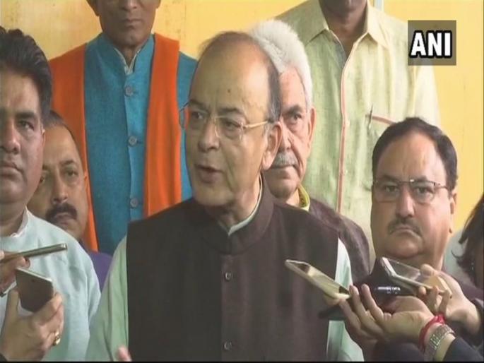 Arun Jaitley on 2G Scam Verdict | टू जी खटल्याच्या निर्णयाला काँग्रेसने सन्मानाचं बिरुद म्हणून मिरवू नये - केंद्रीय अर्थमंत्री अरुण जेटली Arun Jaitley on 2G Scam Verdict | टू जी खटल्याच्या निर्णयाला काँग्रेसने सन्मानाचं बिरुद म्हणून मिरवू नये - केंद्रीय अर्थमंत्री अरुण जेटली