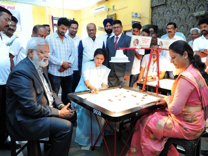 Carrom: Niraj - Deepak enters third round | कॅरम : निरज - दिपक तिसऱ्या फेरीत दाखल Carrom: Niraj - Deepak enters third round | कॅरम : निरज - दिपक तिसऱ्या फेरीत दाखल