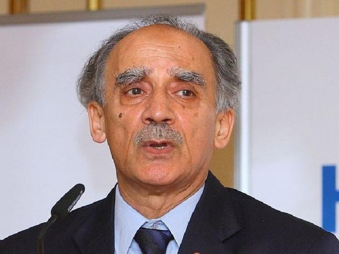 Narendra Modi's feeling of insecurity, falsehood, his government's identity - Arun Shourie | नरेंद्र मोदींमध्ये असुरक्षिततेची भावना, खोटेपणा त्यांच्या सरकारची ओळख - अरुण शौरी Narendra Modi's feeling of insecurity, falsehood, his government's identity - Arun Shourie | नरेंद्र मोदींमध्ये असुरक्षिततेची भावना, खोटेपणा त्यांच्या सरकारची ओळख - अरुण शौरी