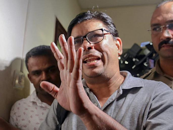 There is no evidence that it created a state of war against the country; Ferreira defends in high court | देशाविरुद्ध युद्ध पुकारण्याची स्थिती निर्माण केल्याचे पुरावे नाहीत; फरेराचा उच्च न्यायालयात बचाव There is no evidence that it created a state of war against the country; Ferreira defends in high court | देशाविरुद्ध युद्ध पुकारण्याची स्थिती निर्माण केल्याचे पुरावे नाहीत; फरेराचा उच्च न्यायालयात बचाव