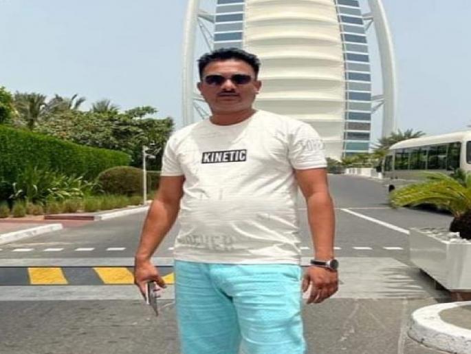 A.S. Traders director Mahesh Shewale surrendered to the kolhapur police | Kolhapur: ए.एस. ट्रेडर्सचा संचालक महेश शेवाळे पोलिसांना शरण A.S. Traders director Mahesh Shewale surrendered to the kolhapur police | Kolhapur: ए.एस. ट्रेडर्सचा संचालक महेश शेवाळे पोलिसांना शरण