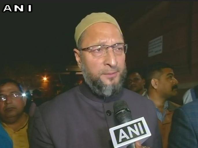 aimim asaduddin owaisi said on cm yogi adityanath challenge | योगींना आव्हान दिल्यानंतर ओवेसींचा यू-टर्न; म्हणाले, 'विधान वैयक्तिक नसून राजकीय विरोधात' aimim asaduddin owaisi said on cm yogi adityanath challenge | योगींना आव्हान दिल्यानंतर ओवेसींचा यू-टर्न; म्हणाले, 'विधान वैयक्तिक नसून राजकीय विरोधात'