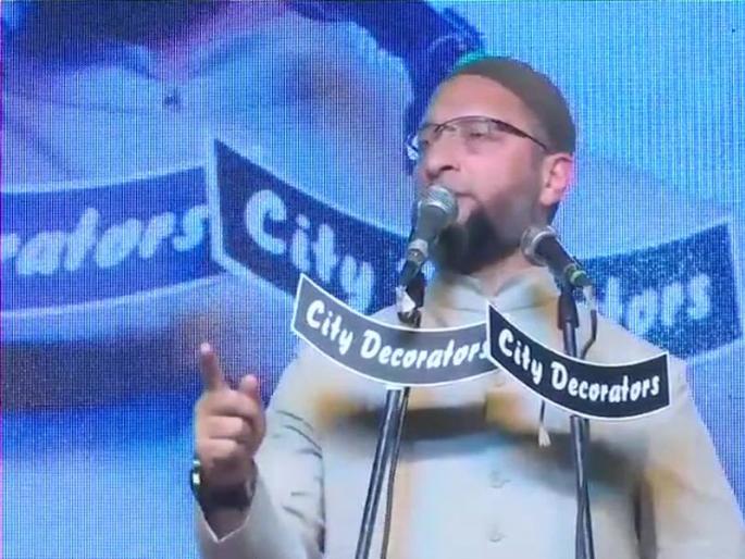 PM Narendra Modi is our Enemy says Asaduddin Owaisi AIMIM in Pune Triple Talaq Bill | पंतप्रधान मोदी, तुम्ही आमचे शत्रू आहात- ओवेसी PM Narendra Modi is our Enemy says Asaduddin Owaisi AIMIM in Pune Triple Talaq Bill | पंतप्रधान मोदी, तुम्ही आमचे शत्रू आहात- ओवेसी