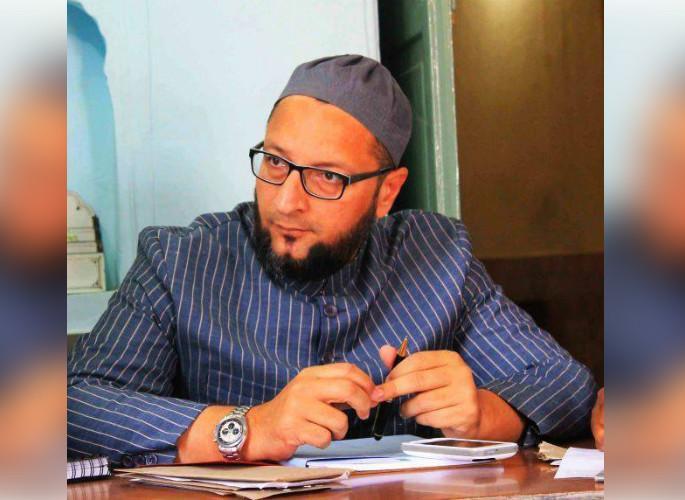 MIM announces first list of candidates after deprived Bahujan leader leads | वंचित बहुजन आघाडीतून बाहेर पडलेल्या एमआयएमकडून उमेदवारांची पहिली यादी जाहीर MIM announces first list of candidates after deprived Bahujan leader leads | वंचित बहुजन आघाडीतून बाहेर पडलेल्या एमआयएमकडून उमेदवारांची पहिली यादी जाहीर