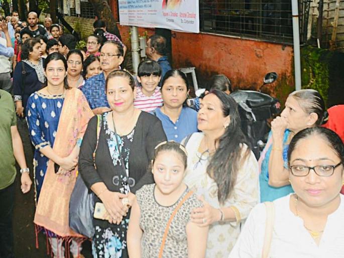 About 400 citizens attended the Mount marry Fair | माउंटमेरी जत्रेनिमित 400 नागरिकांनी घेतले दर्शन About 400 citizens attended the Mount marry Fair | माउंटमेरी जत्रेनिमित 400 नागरिकांनी घेतले दर्शन
