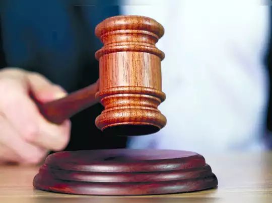 High Court quashes death sentence of accused; Freed from murder charge but convicted in rape case | उच्च न्यायालयाने आरोपीची फाशी केली रद्द; हत्येच्या आरोपातून सुटका, बलात्कार प्रकरणी ठरवले दोषी High Court quashes death sentence of accused; Freed from murder charge but convicted in rape case | उच्च न्यायालयाने आरोपीची फाशी केली रद्द; हत्येच्या आरोपातून सुटका, बलात्कार प्रकरणी ठरवले दोषी