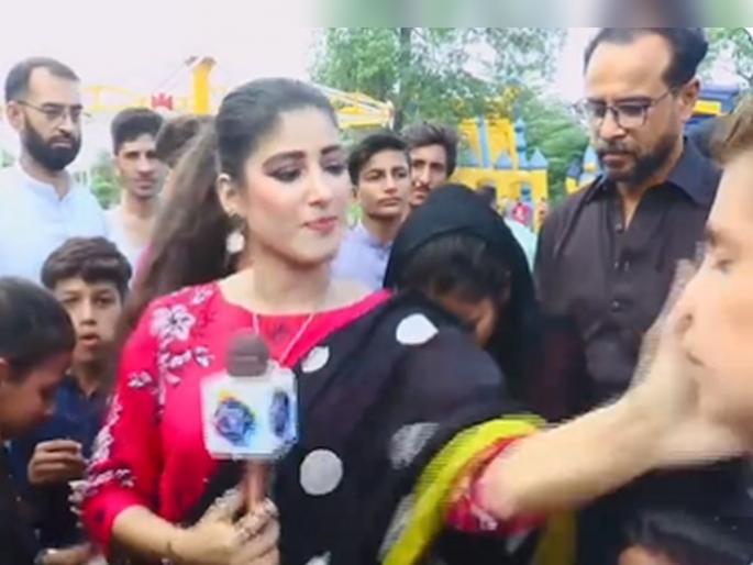 After video goes viral Pakistani reporter explains why she slapped boy on camera  | मुलाला कॅमेरॅसमोर का मारली थापड? 'महिला चांद नवाब'नं दिलं उत्तर After video goes viral Pakistani reporter explains why she slapped boy on camera  | मुलाला कॅमेरॅसमोर का मारली थापड? 'महिला चांद नवाब'नं दिलं उत्तर