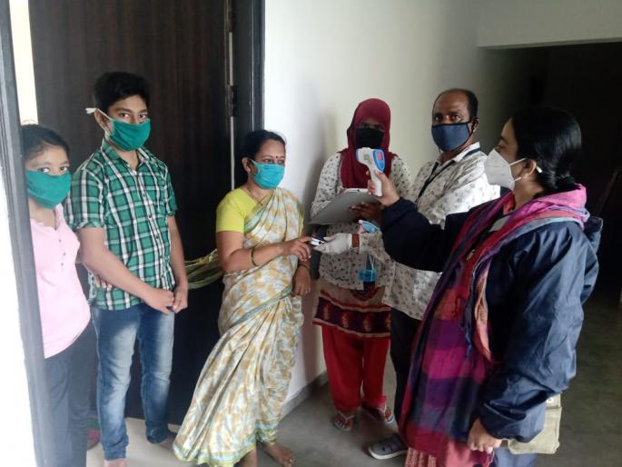 Family survey stopped if forced online | ऑनलाईनची सक्ती केल्यास कुटूंब सर्वेचे काम बंद Family survey stopped if forced online | ऑनलाईनची सक्ती केल्यास कुटूंब सर्वेचे काम बंद