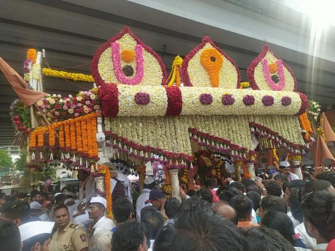 Ashadhi Wari 2025 Vitthal Tal Vitthal Dindi. Vitthal is pronounced with the mouth. Gyanoba-Tukoba's festival in Pune, which was held at Muthatiri. | विठ्ठल टाळ विठ्ठल दिंडी । विठ्ठल तोंडीं उच्चारा ॥ पुण्यात मुठातीरी विसावला ज्ञानाेबा-तुकाेबांचा साेहळा Ashadhi Wari 2025 Vitthal Tal Vitthal Dindi. Vitthal is pronounced with the mouth. Gyanoba-Tukoba's festival in Pune, which was held at Muthatiri. | विठ्ठल टाळ विठ्ठल दिंडी । विठ्ठल तोंडीं उच्चारा ॥ पुण्यात मुठातीरी विसावला ज्ञानाेबा-तुकाेबांचा साेहळा