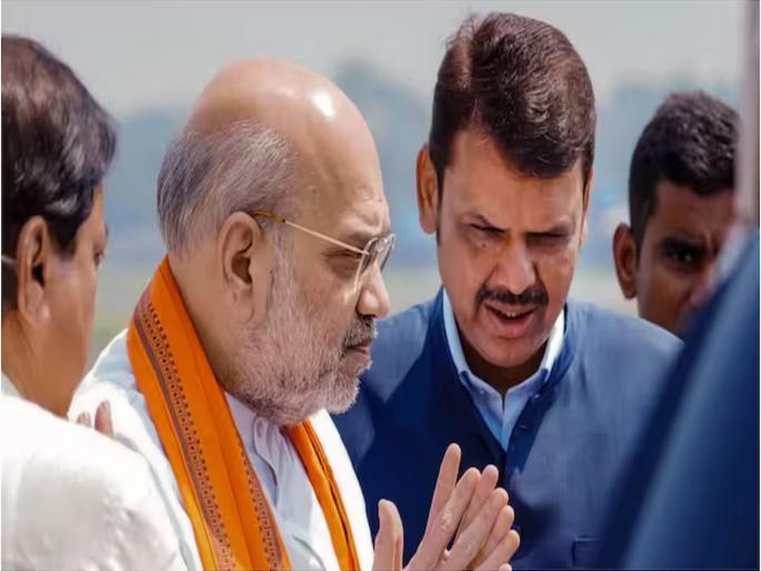 Eknath Shinde Shivsena party won't get home Department and revenue portfolio?; Meeting between Amit Shah and Devendra Fadnavis in Delhi | शिंदे गटाला गृह अन् महसूल खाते मिळणार नाही?; अमित शाह-फडणवीसांमध्ये दिल्लीत बैठक Eknath Shinde Shivsena party won't get home Department and revenue portfolio?; Meeting between Amit Shah and Devendra Fadnavis in Delhi | शिंदे गटाला गृह अन् महसूल खाते मिळणार नाही?; अमित शाह-फडणवीसांमध्ये दिल्लीत बैठक