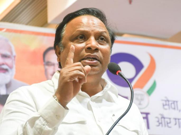 After the anniversary of NCP a cold war has started in the party due to the manner in which it is being played - Ashish Shelar | राष्ट्रवादीच्या वर्धापनदिनानंतर ज्या पद्धतीच्या भूमिका समोर येतायेत त्यातून पक्षात शीतयुद्ध सुरु - आशिष शेलार After the anniversary of NCP a cold war has started in the party due to the manner in which it is being played - Ashish Shelar | राष्ट्रवादीच्या वर्धापनदिनानंतर ज्या पद्धतीच्या भूमिका समोर येतायेत त्यातून पक्षात शीतयुद्ध सुरु - आशिष शेलार
