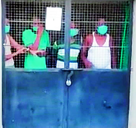 Patients fed up with unhealthy food in Kegaon center; Suspect scared dead body in potter's center! | केगावच्या केंद्रात बेचव अन्नाला रुग्ण कंटाळले; कुंभारीच्या केंद्रात मृतदेहाला संशयित घाबरले !