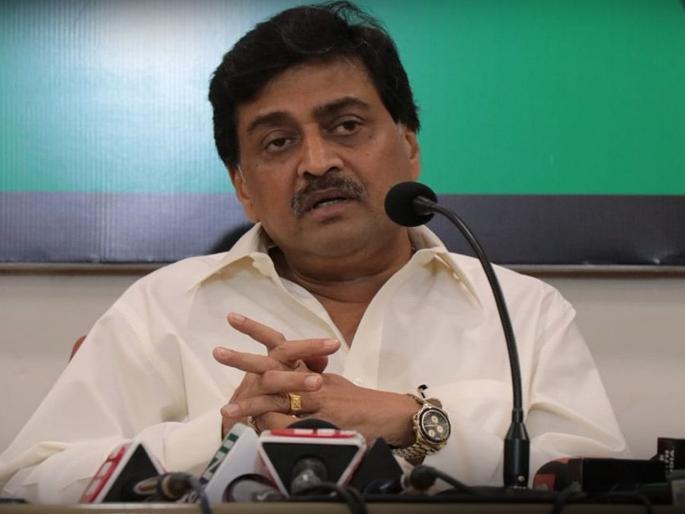 nobody listens ashok chavan in congress says mla abdul sattar after meeting cm devendra fadnavis | काँग्रेसमध्ये अशोक चव्हाणांचं कोणीही ऐकत नाही- अब्दुल सत्तार nobody listens ashok chavan in congress says mla abdul sattar after meeting cm devendra fadnavis | काँग्रेसमध्ये अशोक चव्हाणांचं कोणीही ऐकत नाही- अब्दुल सत्तार