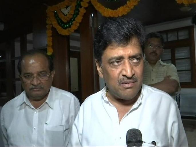 ashok chavhan on congress ncp alliance for loksabha election | काँग्रेस-राष्ट्रवादीची जागावाटपाबाबत चर्चा अंतिम टप्प्यात? ashok chavhan on congress ncp alliance for loksabha election | काँग्रेस-राष्ट्रवादीची जागावाटपाबाबत चर्चा अंतिम टप्प्यात?