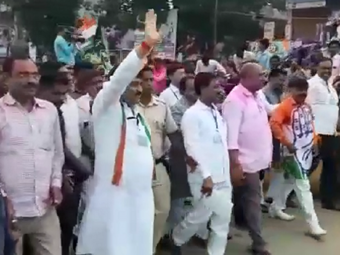 Bhokar Election Results 2019: Ashok Chavhan vs Bapusaheb Gorathekar, Maharashtra vidhan sabha election Results 2019 | भोकर निवडणूक निकाल: अशोक चव्हाणच 'किंग'; भाजपच्या गोरठेकरांचा दारूण पराभव Bhokar Election Results 2019: Ashok Chavhan vs Bapusaheb Gorathekar, Maharashtra vidhan sabha election Results 2019 | भोकर निवडणूक निकाल: अशोक चव्हाणच 'किंग'; भाजपच्या गोरठेकरांचा दारूण पराभव