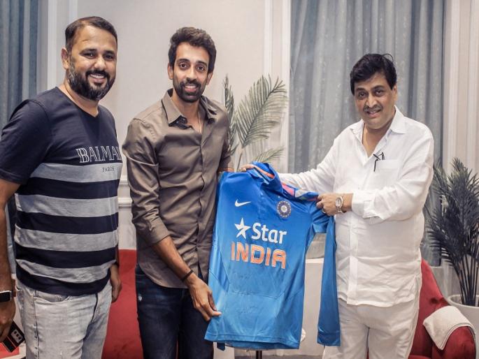 Good news for cricketers! Rohit Sharma and Dhawal Kulkarni to set up cricket academy in Nanded | क्रिकेटपटूंसाठी खुशखबर ! रोहित शर्मा व धवल कुलकर्णी नांदेडमध्ये उभारणार क्रिकेट अकादमी