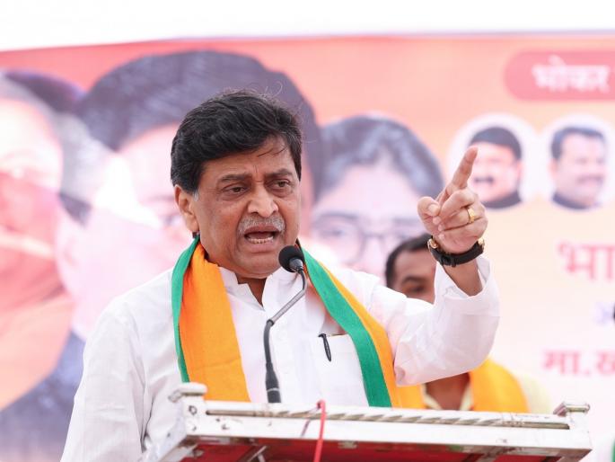 If anyone comes to me, I will take it on the horn; MP Ashokrao Chavan | कमजोर समजू नका, कोणी अंगावर आले तर शिंगावर उचलणार; खासदार अशोकराव चव्हाण If anyone comes to me, I will take it on the horn; MP Ashokrao Chavan | कमजोर समजू नका, कोणी अंगावर आले तर शिंगावर उचलणार; खासदार अशोकराव चव्हाण