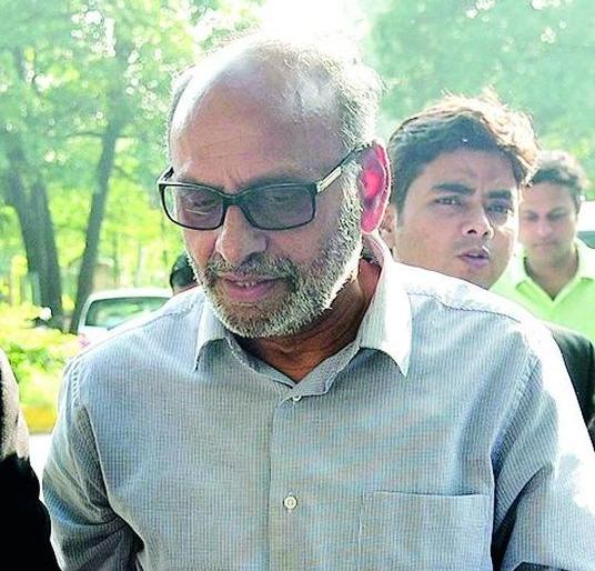 Navodaya Urban Bank scam: Ashok Dhawad granted seven-day police custody | नवोदय अर्बन बँक घोटाळा : अशोक धवड यांची सात दिवसाची पोलीस कोठडी मंजूर