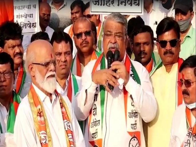 NCPs Navi Mumbai District President Ashok Gawde will leave the party jitendra Awhad informed | राष्ट्रवादीचे नवी मुंबई जिल्हाध्यक्ष अशोक गावडे पक्षाला रामराम ठोकणार, आव्हाडांनी दिली माहिती NCPs Navi Mumbai District President Ashok Gawde will leave the party jitendra Awhad informed | राष्ट्रवादीचे नवी मुंबई जिल्हाध्यक्ष अशोक गावडे पक्षाला रामराम ठोकणार, आव्हाडांनी दिली माहिती