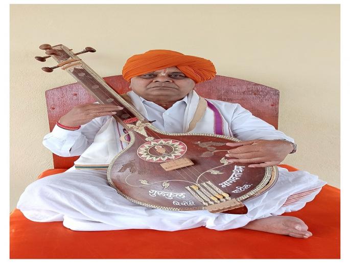 Man should study the Bhagavad Gita in life | मनुष्याने एकदा तरी भगवद्गीतेचे अध्ययन करावे Man should study the Bhagavad Gita in life | मनुष्याने एकदा तरी भगवद्गीतेचे अध्ययन करावे