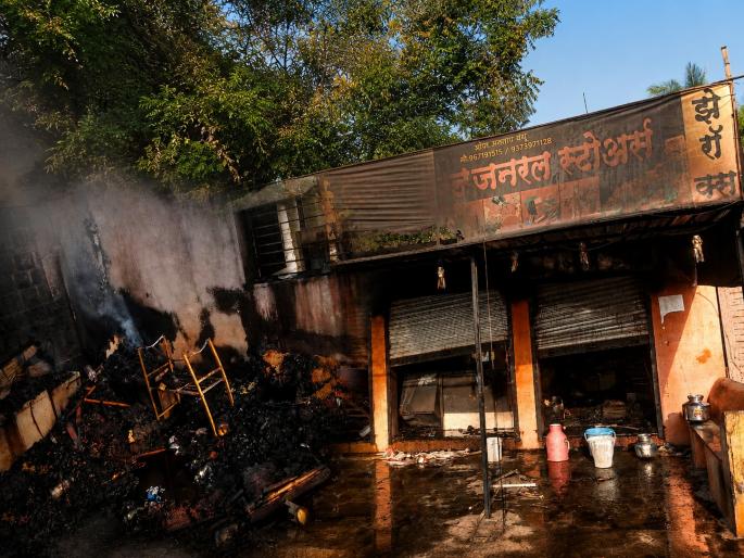 Massive Fire Destroys Two Grocery Shops in Ashti Taluka; Losses Worth Lakhs Reported | आष्टी तालुक्यात शिरापूर, केरूळमध्ये आगीचे तांडव! दोन किराणा दुकाने जळून खाक; लाखो रुपयांचे नुकसान Massive Fire Destroys Two Grocery Shops in Ashti Taluka; Losses Worth Lakhs Reported | आष्टी तालुक्यात शिरापूर, केरूळमध्ये आगीचे तांडव! दोन किराणा दुकाने जळून खाक; लाखो रुपयांचे नुकसान