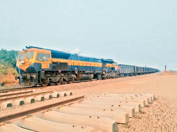 Panvel - Karjat railway line Important milestone of the project passed | पनवेल - कर्जत रेल्वे लाइन जोमात; प्रकल्पाचा महत्त्वाचा टप्पा पार Panvel - Karjat railway line Important milestone of the project passed | पनवेल - कर्जत रेल्वे लाइन जोमात; प्रकल्पाचा महत्त्वाचा टप्पा पार