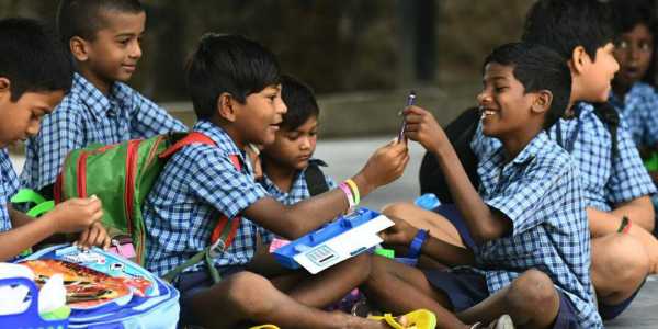 Search for out-of-school children from pediatricians; Children in the stream of education again | बालरक्षकांकडून ५०९ शाळाबाह्य मुलांचा शोध; मुले पुन्हा शिक्षणाच्या प्रवाहात