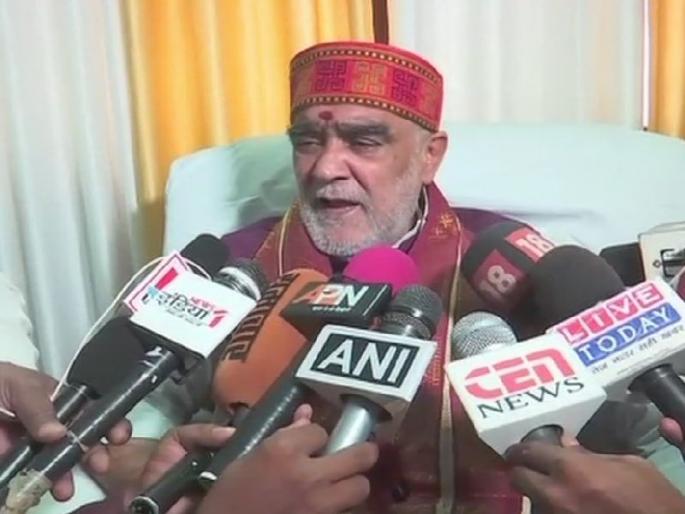 BJP will win the 2019 elections under the leadership of Prime Minister Narendra Modi | ...तर स्मशानात पोहोचवण्यासाठीही चार माणसं मिळणार नाहीत, राहुल गांधींवर टीका करताना केंद्रीय मंत्र्यांची जीभ घसरली BJP will win the 2019 elections under the leadership of Prime Minister Narendra Modi | ...तर स्मशानात पोहोचवण्यासाठीही चार माणसं मिळणार नाहीत, राहुल गांधींवर टीका करताना केंद्रीय मंत्र्यांची जीभ घसरली