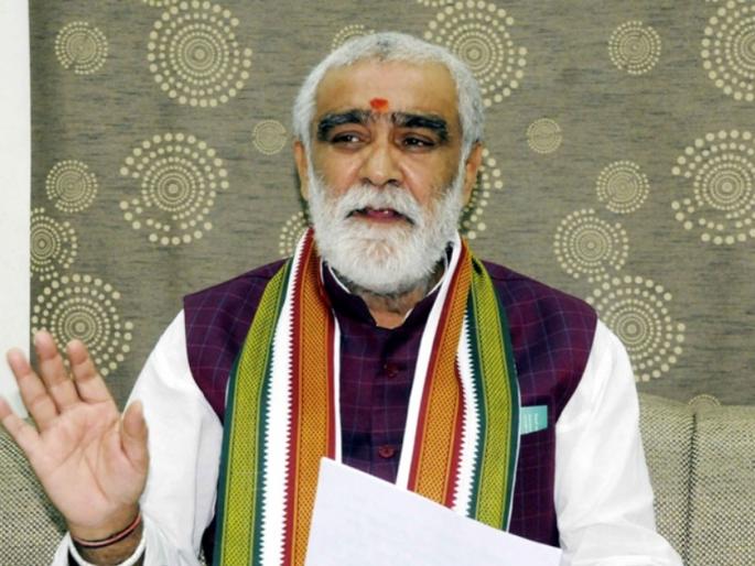 ashwini kumar choubey says soon we will have our own swadeshi petrol | आत्मनिर्भर भारत! लवकरच स्वदेशी पेट्रोल आणणार; इंधन दरवाढीवर भाजप मंत्र्याचा दावा ashwini kumar choubey says soon we will have our own swadeshi petrol | आत्मनिर्भर भारत! लवकरच स्वदेशी पेट्रोल आणणार; इंधन दरवाढीवर भाजप मंत्र्याचा दावा