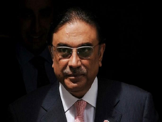 PPP co-chairperson Asif Ali Zardari elected Pakistan's 14th President | भ्रष्टाचार-हत्येच्या आरोपाखाली 11 वर्षे होते तुरुंगात, आता पाकिस्तानचे 14 वे राष्ट्रपती बनले आसिफ अली झरदारी!  PPP co-chairperson Asif Ali Zardari elected Pakistan's 14th President | भ्रष्टाचार-हत्येच्या आरोपाखाली 11 वर्षे होते तुरुंगात, आता पाकिस्तानचे 14 वे राष्ट्रपती बनले आसिफ अली झरदारी!