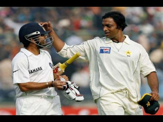 Mohammad Asif claims Shoaib Akhtar's pace forced Sachin Tendulkar to close his eyes svg | शोएब अख्तरच्या बाऊंसरवर घाबरला होता सचिन तेंडुलकर, बंद केले डोळे; पाकिस्तानी गोलंदाजाचा दावा