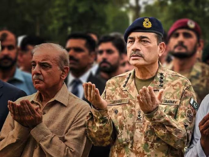 Who is the 'boss' of the Pakistan Army? COAS Munir's tenure has ended, but the post of CDF remains vacant! What exactly is the obstacle? | पाक लष्कराचा 'बॉस' कोण? COAS मुनीर यांचा कार्यकाळ संपला, पण CDFचे पद रिकामेच! नेमका अडसर कशाचा?