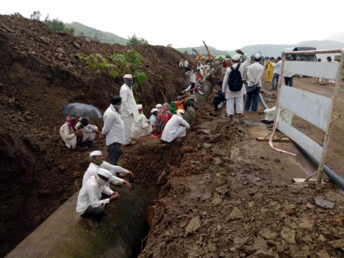 Preventive action against 133 persons for stopping work of Bhama Askhed navy; Crime against 18 persons | भामा आसखेड जलवाहिनीचे काम बंद पाडल्याप्रकरणी १३३ जणांवर प्रतिबंधात्मक कारवाई; १८ जणांवर गुन्हा Preventive action against 133 persons for stopping work of Bhama Askhed navy; Crime against 18 persons | भामा आसखेड जलवाहिनीचे काम बंद पाडल्याप्रकरणी १३३ जणांवर प्रतिबंधात्मक कारवाई; १८ जणांवर गुन्हा