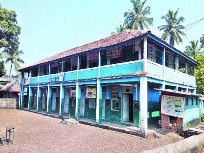 The Ashram Shala at Nandavi in Mangaon is the place of government | माणगावमधील नांदवी येथील आश्रमशाळेला हवी शासकीय जागा The Ashram Shala at Nandavi in Mangaon is the place of government | माणगावमधील नांदवी येथील आश्रमशाळेला हवी शासकीय जागा