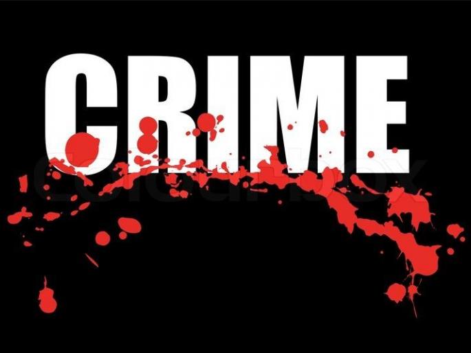 Armed goons attack on beer shopy in Nagpur | नागपुरात बियर शॉपीवर सशस्त्र गुंडांचा हल्ला Armed goons attack on beer shopy in Nagpur | नागपुरात बियर शॉपीवर सशस्त्र गुंडांचा हल्ला