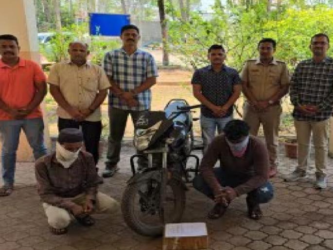 Two arrested for selling intoxicating injections in Ashta Sangli 74 injections seized | Sangli Crime: आष्ट्यात नशेचे इंजेक्शन विक्री करणारे दोघे जेरबंद, ७४ इंजेक्शन जप्त Two arrested for selling intoxicating injections in Ashta Sangli 74 injections seized | Sangli Crime: आष्ट्यात नशेचे इंजेक्शन विक्री करणारे दोघे जेरबंद, ७४ इंजेक्शन जप्त