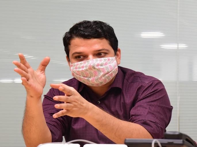 Fight against Corona is not person-centered and will not be successful without people's cooperation: Astik Kumar Pandey | कोरोनाविरुद्धचा लढा व्यक्तिकेंद्रित नसून जनतेच्या सहकार्याशिवाय यश मिळणार नाही : आस्तिककुमार पाण्डेय Fight against Corona is not person-centered and will not be successful without people's cooperation: Astik Kumar Pandey | कोरोनाविरुद्धचा लढा व्यक्तिकेंद्रित नसून जनतेच्या सहकार्याशिवाय यश मिळणार नाही : आस्तिककुमार पाण्डेय